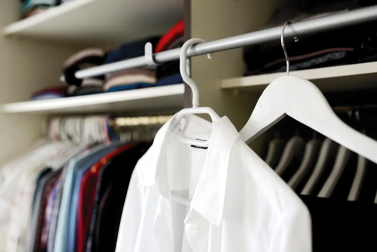 Schrank gestalten