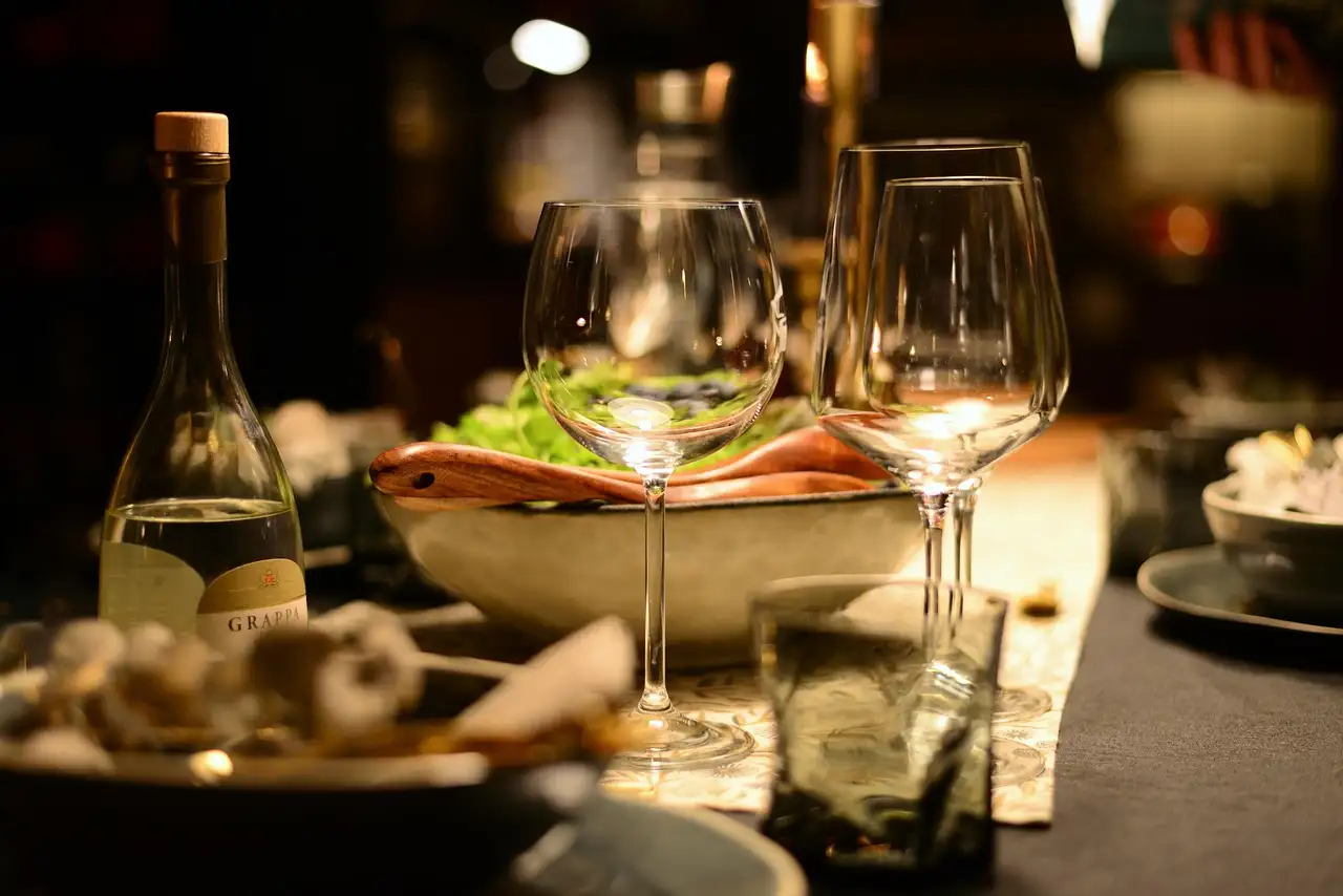 Tischdeko mit Kerzen im Glas: Ideen und Inspirationen