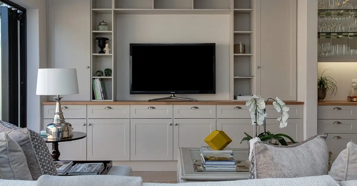 Massivholz TV Möbel: Qualität und Stil für Ihr Wohnzimmer